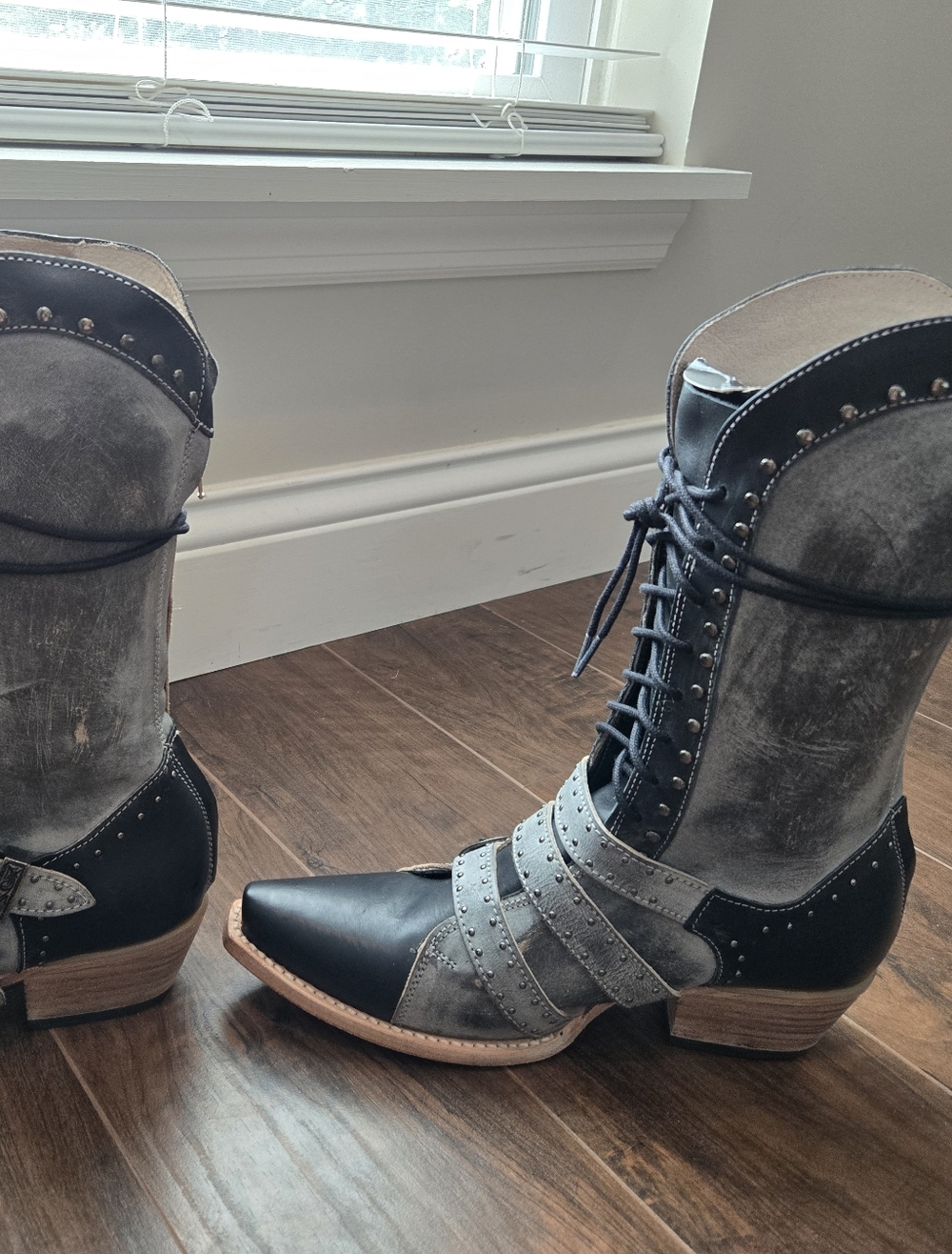 Freebird by Steven Two-Tone Gray and Black Lace-Up Western Boots